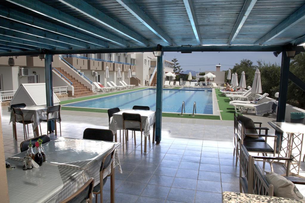 קפלוס Hotel Athinoula מראה חיצוני תמונה